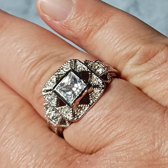 Vintage Retro Art Deco Silver Filigree and CZ Ring Size 10 - Picture 2 of 15